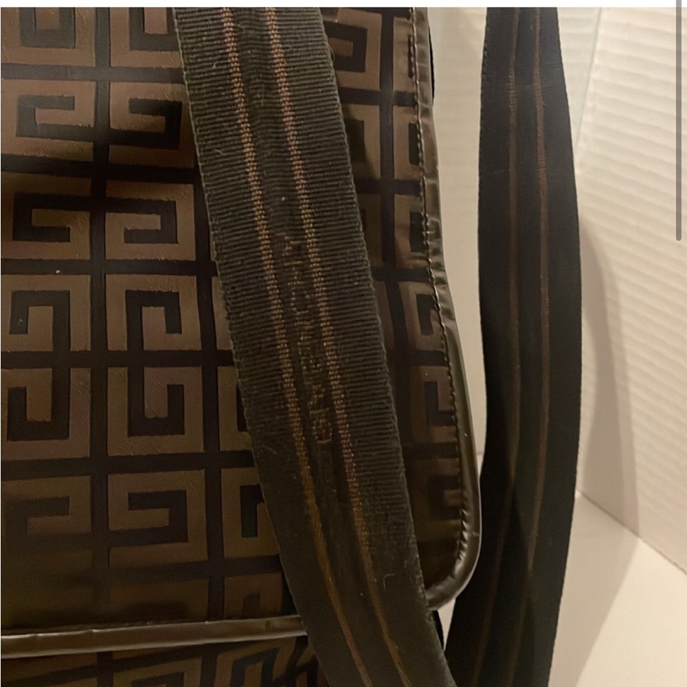 Givenchy laptop/ crossbody authentic Bag - Picture 2 of 6